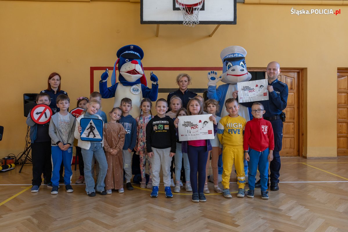 2024.10.18 - Policja Śląska edukuje najmłodszych w ramach kampanii „Dzieciństwo bez Przemocy” - fotoreportaż