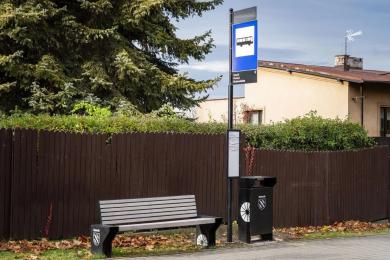 Rybnik stawia na czytelne przystanki. Nowe słupki już w mieście