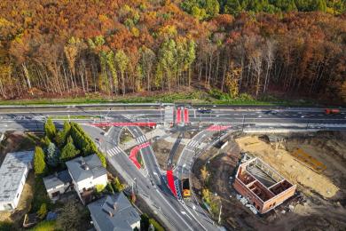 Koniec prac na skrzyżowaniu przy ul. Raciborskiej. Nowa sygnalizacja i ciąg pieszo-rowerow