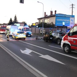 Wypadek w Świerklanach: nieustąpienie pierwszeństwa skutkuje obrażeniami