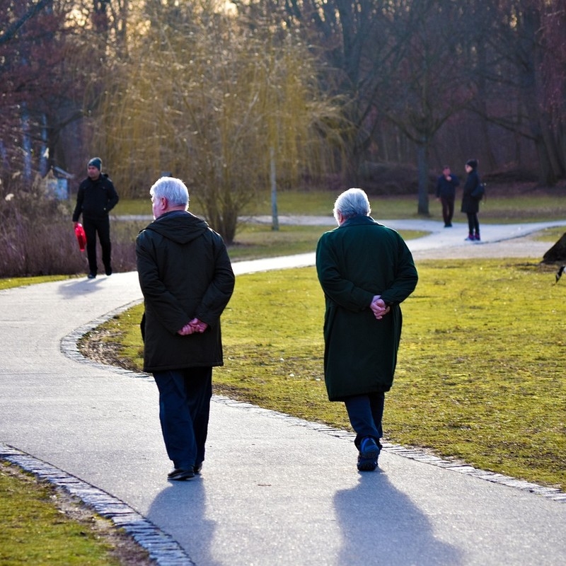 Cyberbezpieczeństwo seniorów – debata w rybnickiej bibliotece
