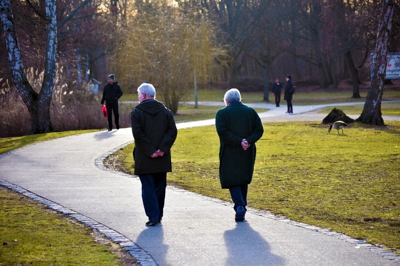 Cyberbezpieczeństwo seniorów – debata w rybnickiej bibliotece