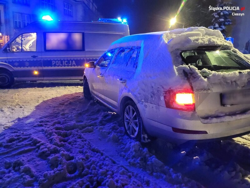 Prawidłowe korzystanie z kierunkowskazów kluczem do płynnego ruchu drogowego