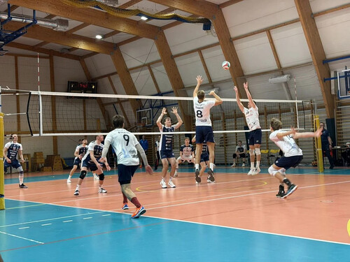 Rybnik w formie: dominacja w piłce nożnej i siatkówce, koszykarze blisko wygranej