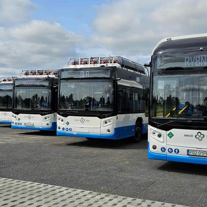 Specjalne kursy i ekologiczny autobus wodorowy na finał Industriady